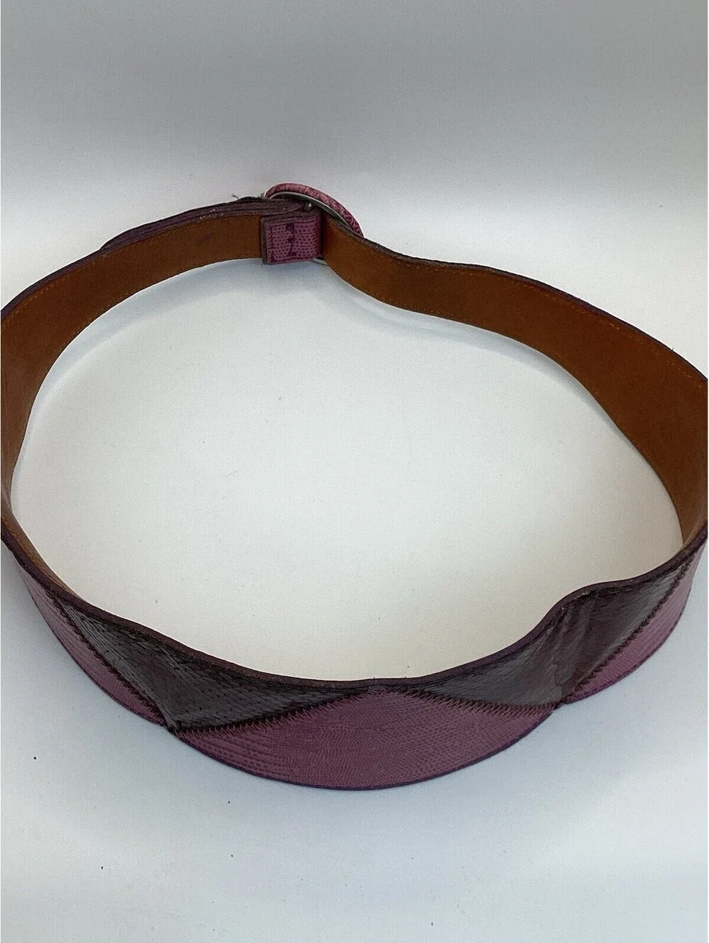 Greg Cassini Genuine Leather Wide Waist Purple Lizard Embossed Size  S  Vintage